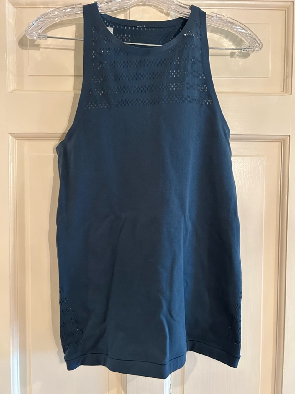 Lululemon Fitted Racerback Tank Blue Teal Workout Yoga Athletic Women’s 6